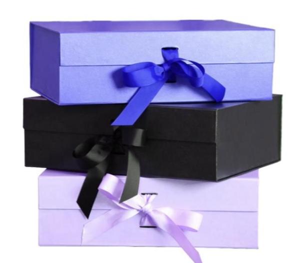 100g C1S Paper Magnetic Closure Gift Box , CCNB Custom Logo Gift Box Hot Stamping