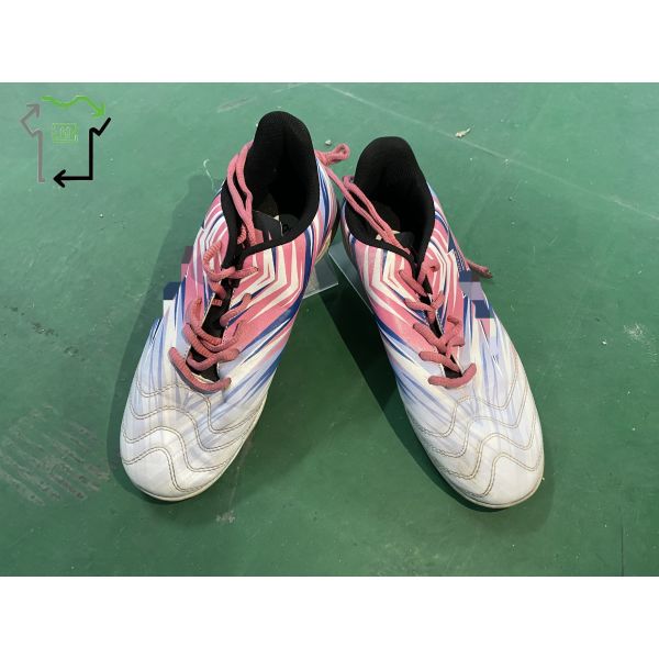 Second Hand Men's Football Shoes Chinese Branded Nylon Material Pre Owned Shoes