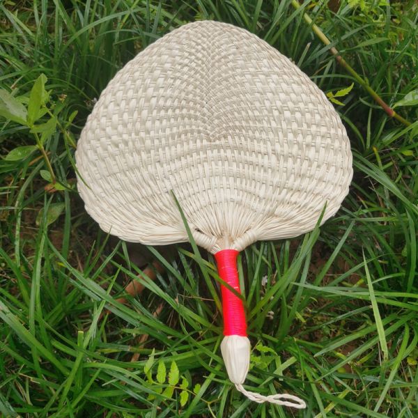 Y-Z Small cattail leaf fan woven vintage summer paddle wood hand held fans supplies home decor
