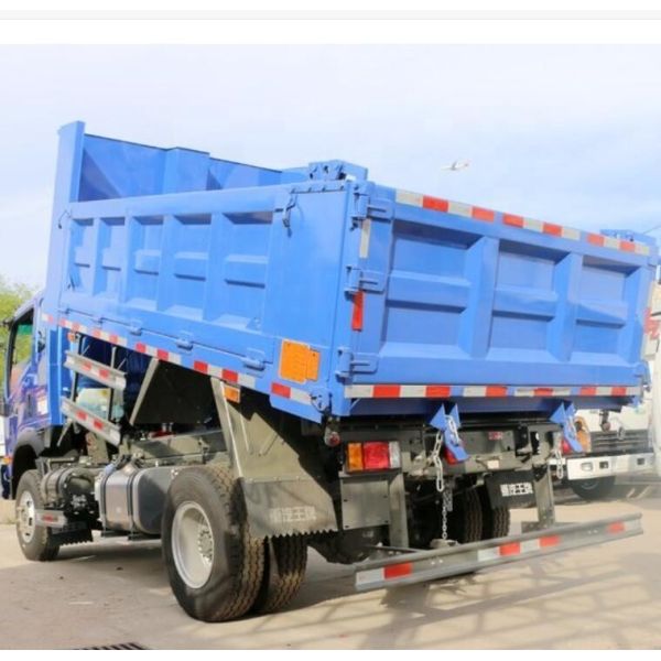 reliable sinotruk 4x2 90 hp 4 ton tipper truck