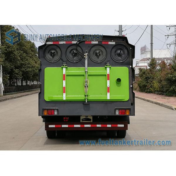 JAPAN ISUZU Vacuum Suction Dust Truck 700P 190hp Road Cleaning Vehicle 7000L Dry And Wet Street Sweeper Truck