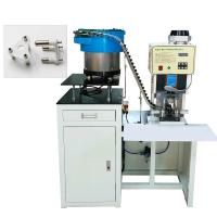 SAA Solid Hollow 3 Pin Power Plug Insert Crimping Machine avec une plaque d'alimentation vibrante