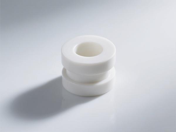 Traitement de pièces en plastique de haute précision avec inspection dimensionnelle complète