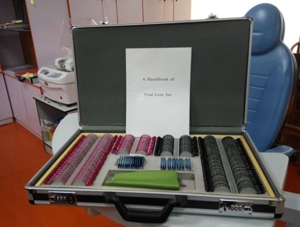 Клиника Оптометры и набор объектива Оптометрист пробный для теста глаза, пробног