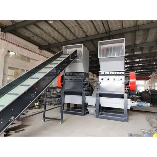 Usine de recyclage de bouteilles en plastique PET