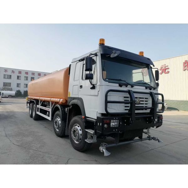 HOWO Nx 6X4 380HP 25000 Liter Drinking Water Tanker Sprinkler Truck with Reinforced Chassis