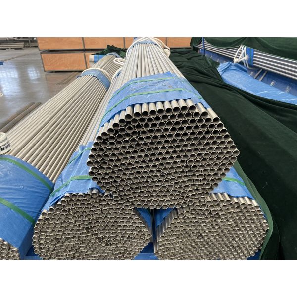 Титановая бесшовная трубка ASTM B338 GR2 бесшовная для высоких температур и химической среды