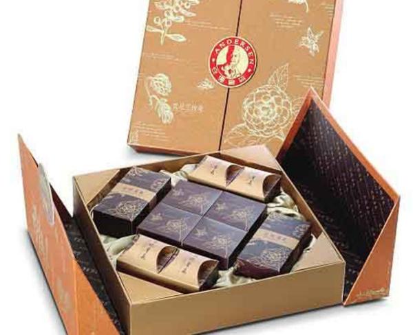 custom middle open door magnet closure mooncake packaging box  cookie packaging box candy paper box