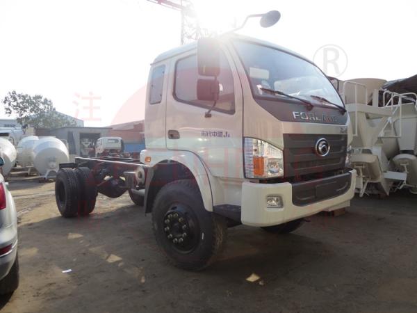 12cbm Concrete Mixing Truck Large Output Torque 12 Months Warranty