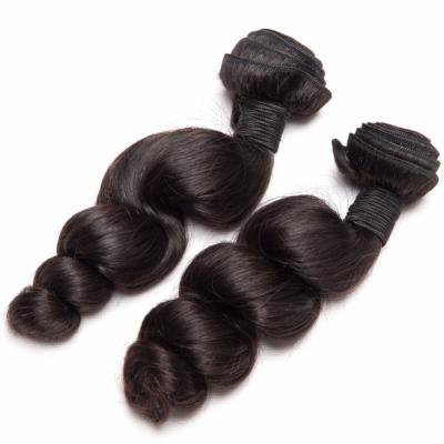 O Weave encaracolado do cabelo humano da onda fraca empacota o delicado de seda com as extremidades completas grossas