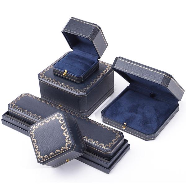 Emballage de bijoux personnalisé En carton de papier carré bleu fait à la main pour la boîte à bagues en plastique de luxe