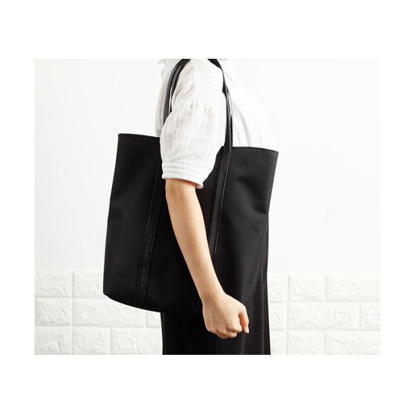 Cotton Canvas Tote Bags Black Nylon Fabric With Patent Leather PU Handle