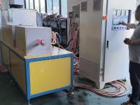 Machine de forgeage par induction IGBT à chargement entièrement automatique dans le traitement industriel