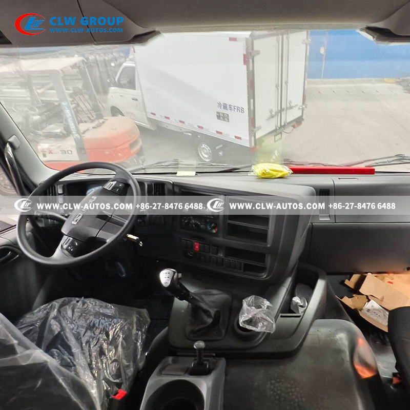 ISUZU 20m³ Bulk Feed Transport Truck For Chicken Feed Delivery
