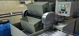 Противочасовая вращение 1300Mm Магнитная полировальная машина 380V 50HZ 26KW