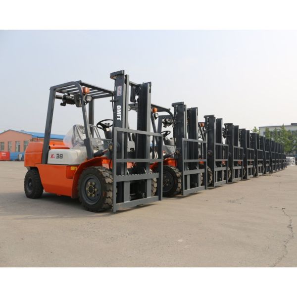 3.5 Ton Steel and Rubber Forklift Suitable for Various Country Markets CE ISO Approved