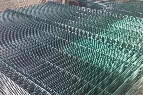 Bolts Included Garden 2.8mm Welded Wire Mesh Fencing Panels Pvc Coated Curved Design