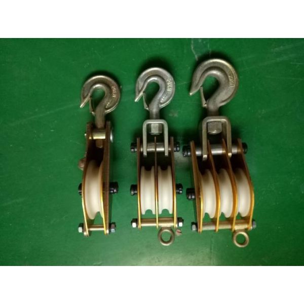 Three-Wheel 30 kN Aluminum Alloy Snatch Pulley Block for Heavy-Duty Rope Pulling and Lifting
