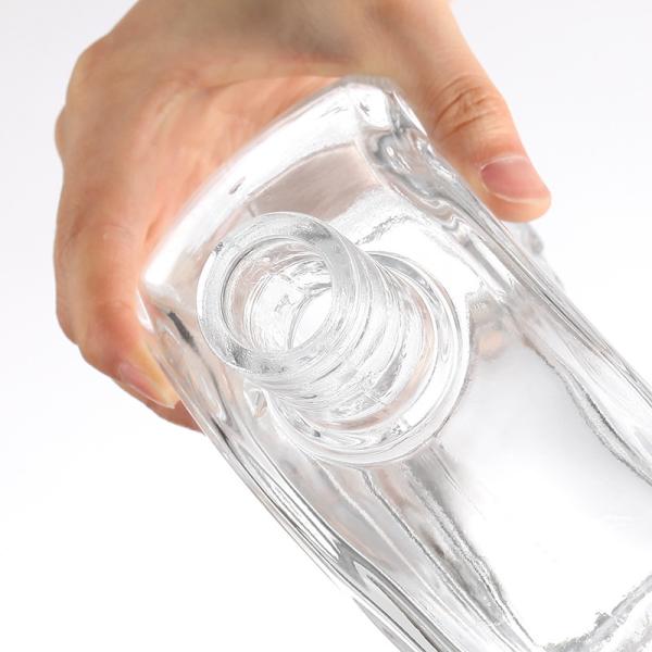 Custom Logo Embossed Clear Glass Bottle 500ml 700ml 750ml for Rum Tequila Gin Brandy