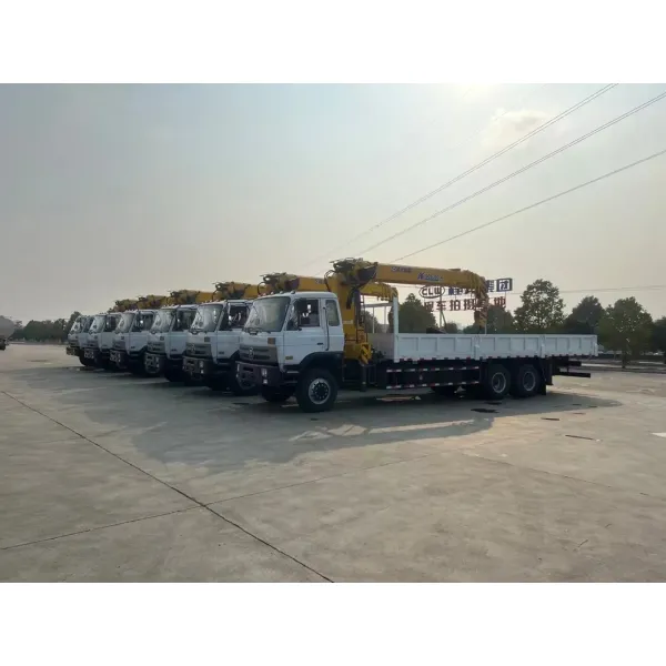 Dongfeng 12cmb Vacuum Truck, Sewer Suction Truck