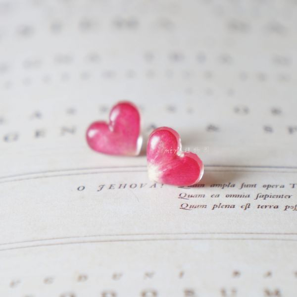 African Daisy Triangle Handcrafts Triangle Drop earrings Yellow And Red Africa Earrings Made In Japan