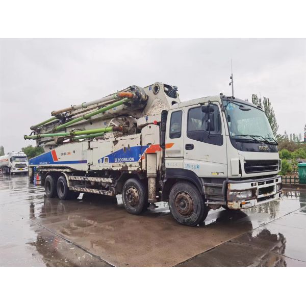 ISUZU 6x4 3оси Подержанный 56м/48м/36м Бетонный насос