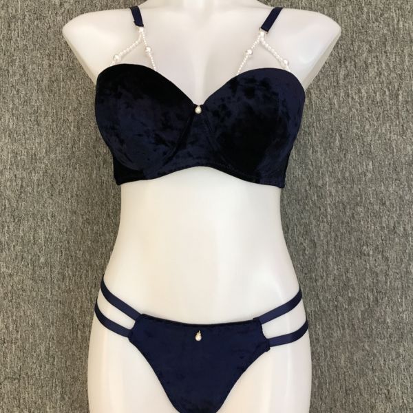 Foreign Trade Wholesale Underwear Women's Bra Underwire Velvet Bra Set Pearl Decoration Bra Underwear Panty Set