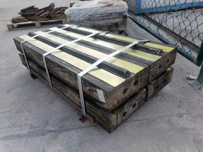 Cr26 Stone Crusher Spare Parts CI231 High Chrome Hammer Impact Crusher Wear Parts PF1315, Trio crusher parts