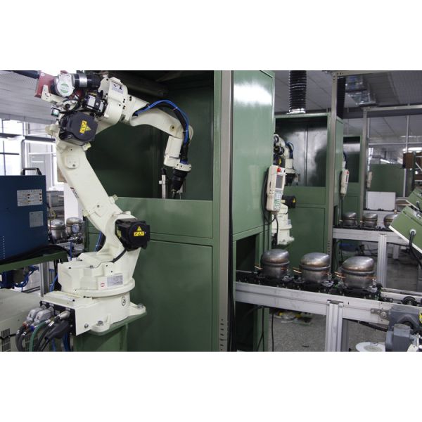 R404A Commercial Fridge Compressor 220V Black For AC WZ Series