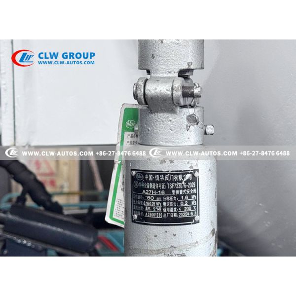 Dongfeng 6x4 Sand-Suction Truck with 12-15m³ Capacity, Cyclone Dust Collector & Two-Stage Overflow Protection
