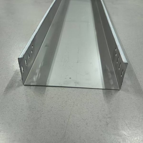 Non Combustible Stainless Iron Electric Cable Trunking Wall Mounted Suspended Installation SS