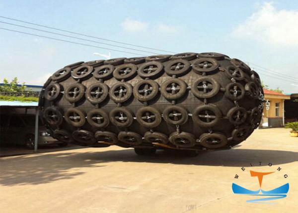 Cylindrical Marine Safety Equipment / Yokohama Type Pneumatic Rubber Fender For Ship Protection