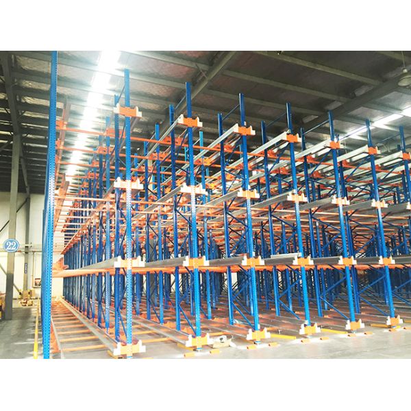 Two Way Radio Shuttle Racking Pallet Runner Rack System Room Temperature Warehouse