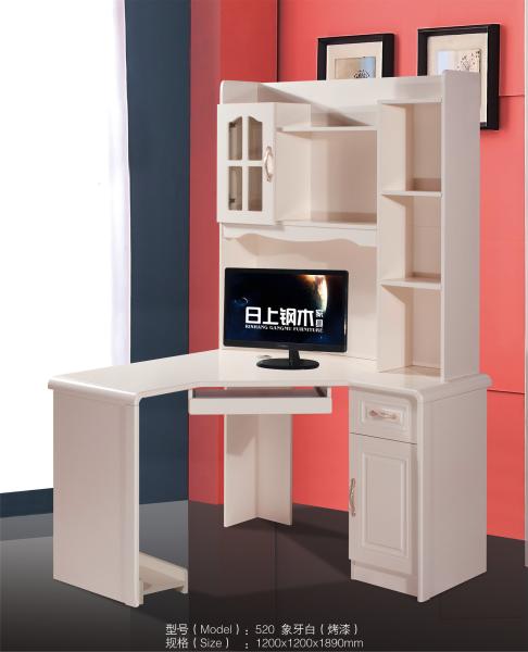 Light Color Multipurpose MDF Computer Desk Beautiful Appearance