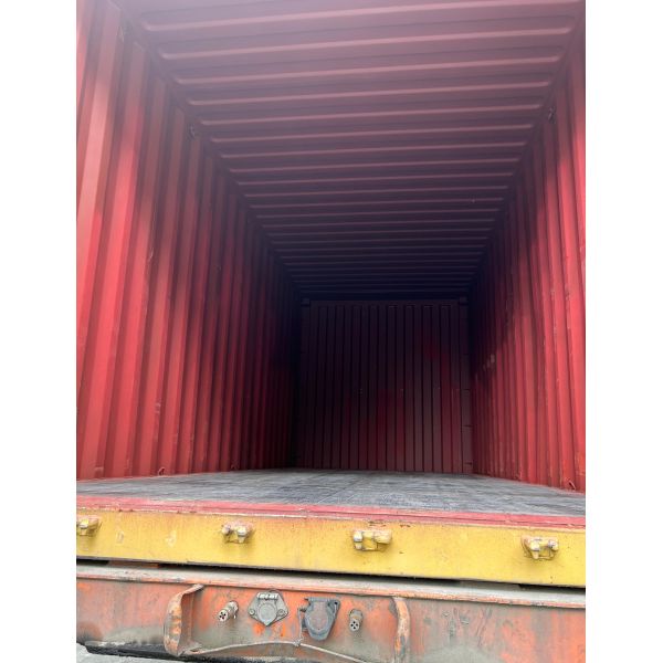 Mobilier intérieur moderne - Bois et métal de style traditionnel vintage