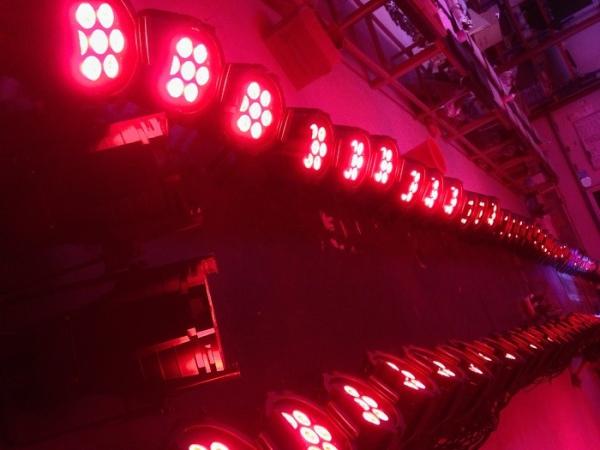 Slim Par64 7 x 15w Led Par Light Rgbwa Uv 6in1 Indoor Cast Aluminum House Led Par Can Light For Wedding Décor