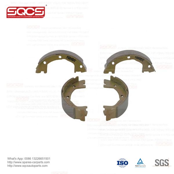 SQCS OE 9104202600 Pièces automobiles souliers de freinage pour Mercedes-Benz Sprinter W910 2018- La solution de remplacement / réparation ultime