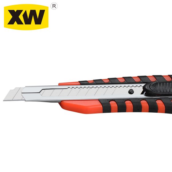 SX759N  Soft Rubber Snap Off Blade Cutters With 9mm Blade