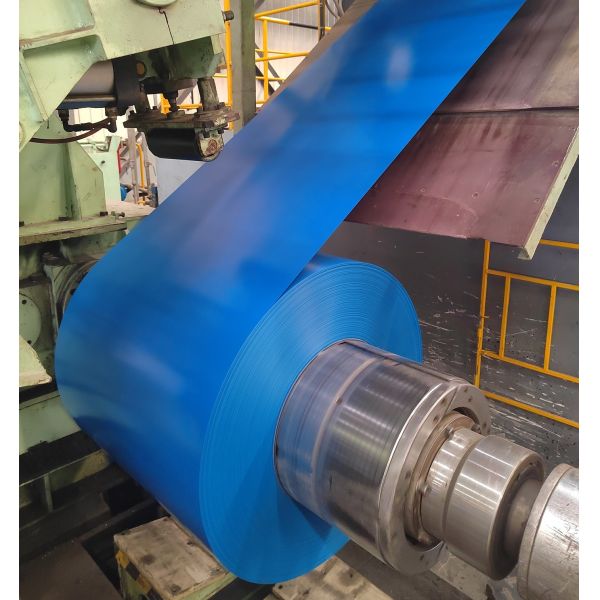 ПВДФ вальспар Z275g Цветная покрытая стальная катушка G550 Предварительно окрашенный оцинкованный стальной лист 30 лет Гарантия использование высококлассных проектов