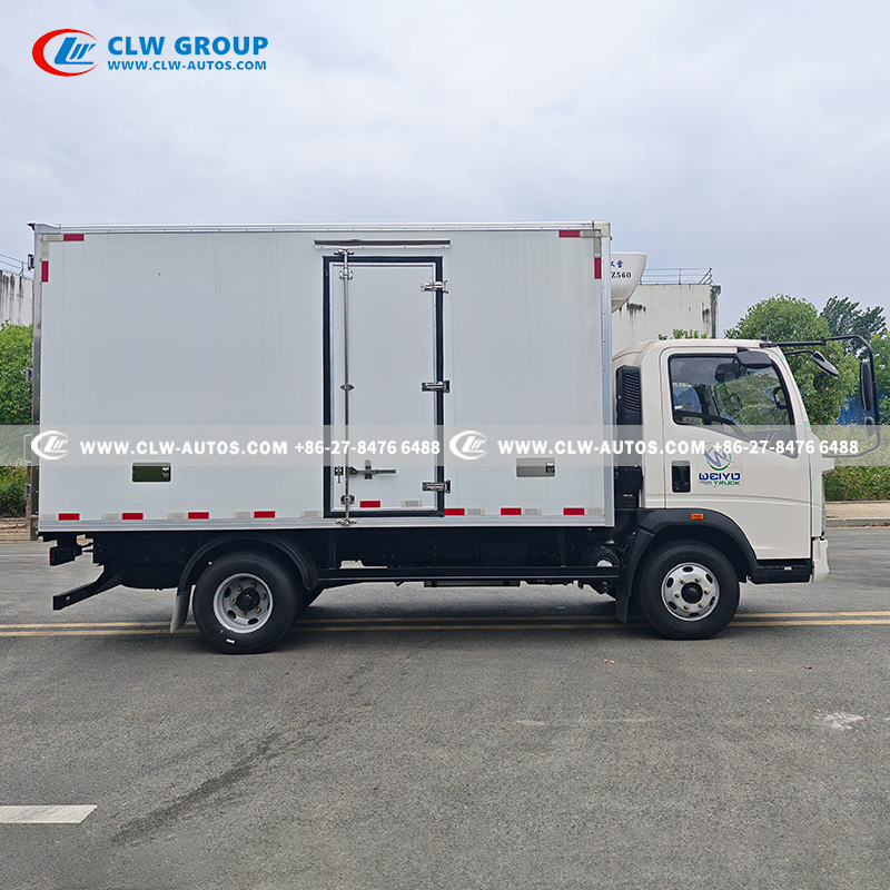 HOWO 4.2m Refrigerated Truck for Cold Chain Delivery