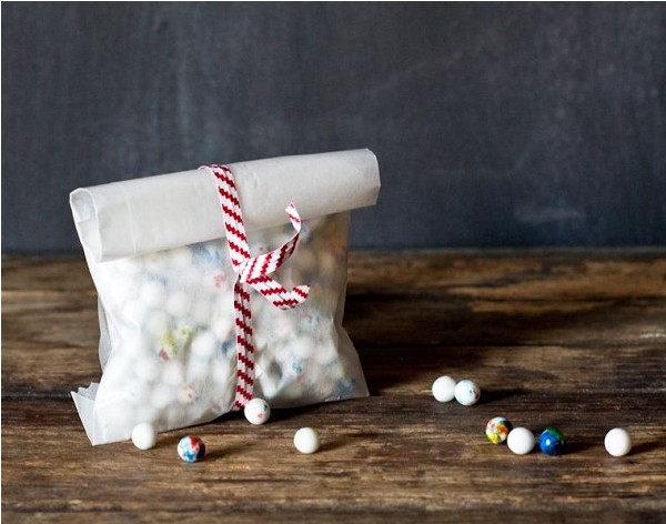 Sacs en papier de Brown Papier d'emballage d'impression offset une pleines fenêtre et tirette latérales