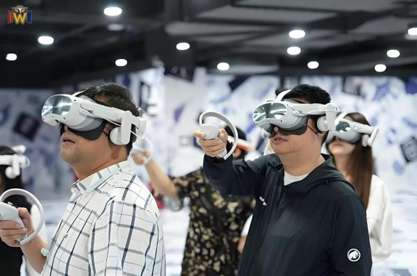 Expérience VR XR Arena avec un gameplay interactif