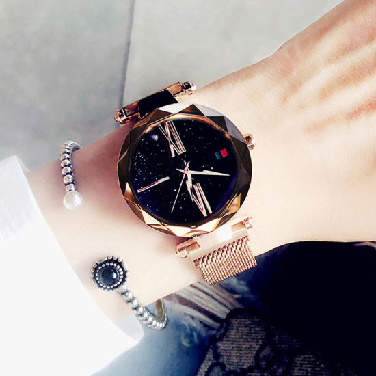 32mm Multi Color Alloy Case Fashion Ladies Fashion Wrist Watch with Magic Mesh Band