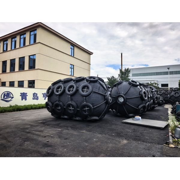 Original Marine Rubber Fender Highly Durable and Long-lasting with ISO 17357 2014 Standard