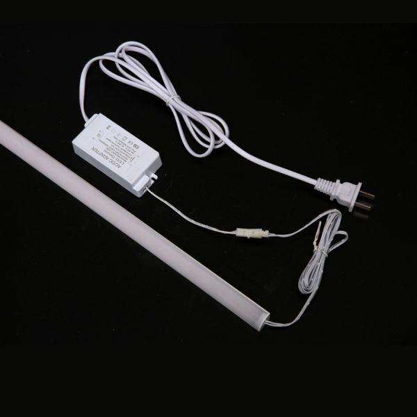 Lumières de cabine LED modernes en aluminium anodisé montées sur la surface