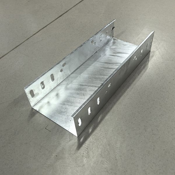 Instrument 50mm Perforated Cable Tray For Electrical Wiring Light Gauge