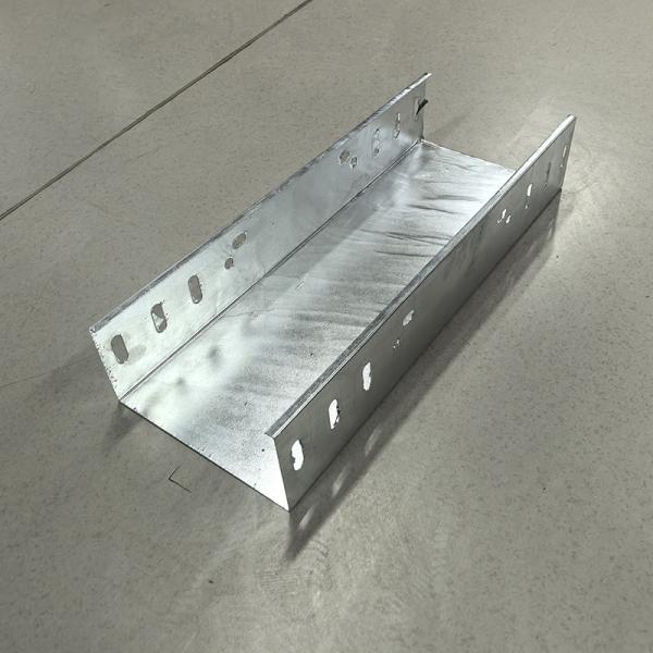 25mm-150mm Height Zinc Dip Treated Cable Tray Galvanised 3m-6m Length For Customer Requirements