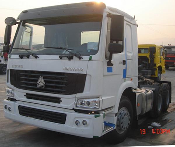 251 - 450 hp howo 6X4 tractor head truck with HW76 / HW79 Cabin