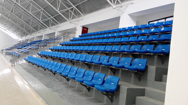 Outdoor Heavy Duty Plastic 2kg Stadium Bucket Seats  Wall Mounted