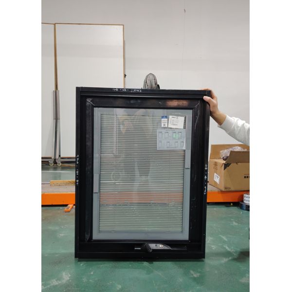 Hand-Wind Aluminum Windows – Timeless Functionality, Precision-Engineered for Modern Living